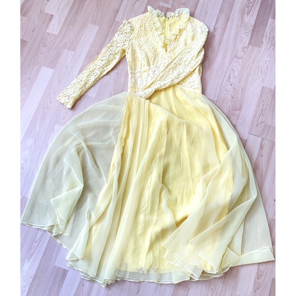 1980s Women's Dress XS Handmade Yellow Lace Ballroom Romantic Fairy Maxi (Read) - Picture 2 of 12
